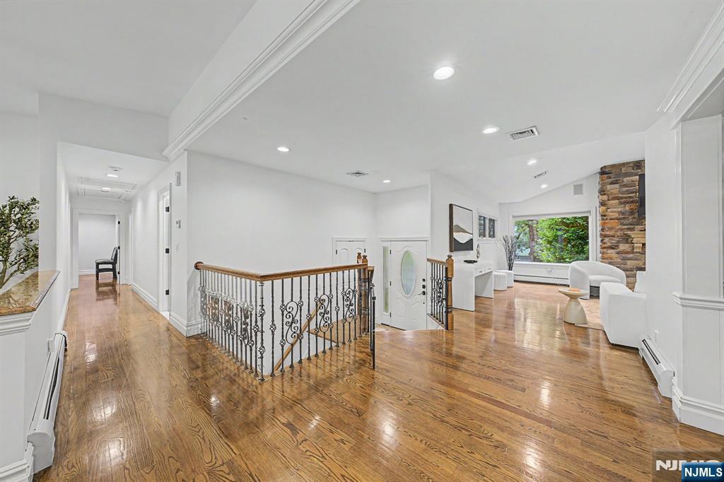 45 Oxford Drive Property Photo 8
