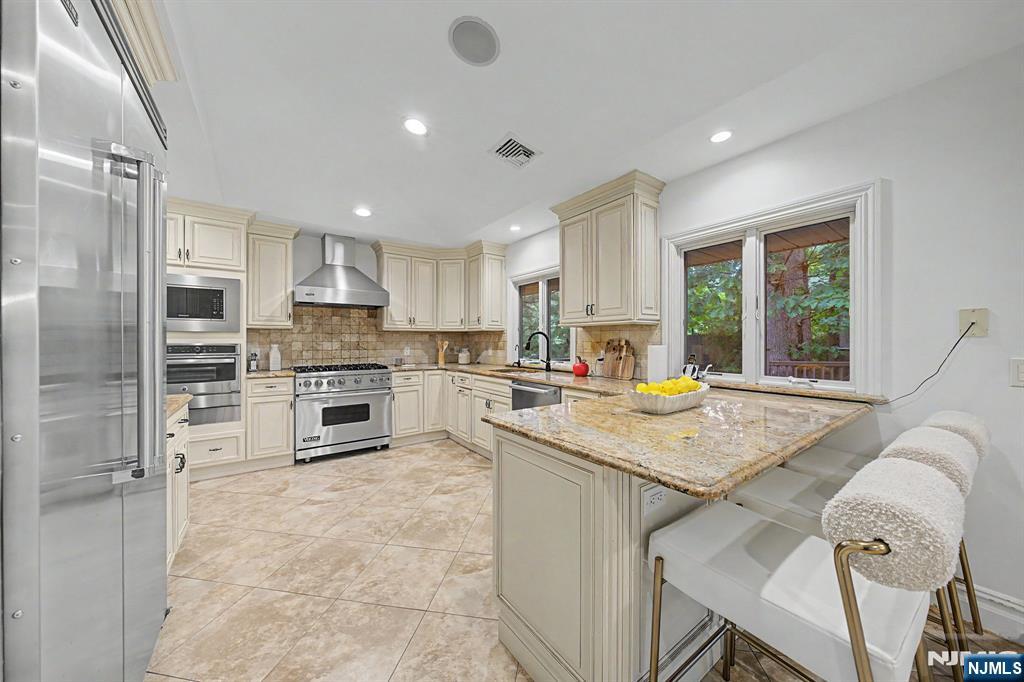 45 Oxford Drive Property Photo 15