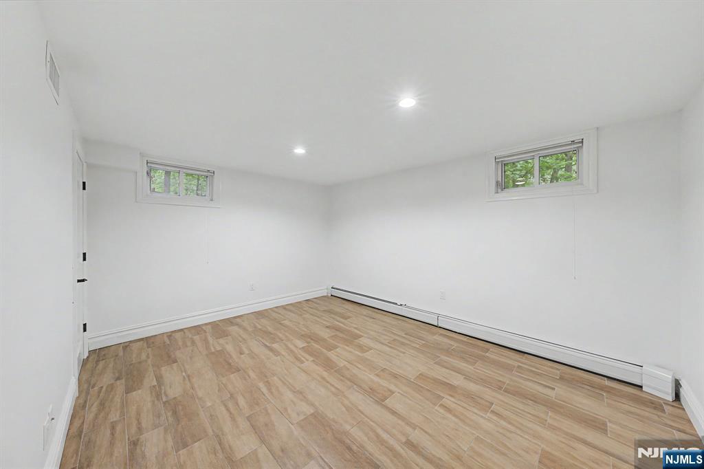 45 Oxford Drive Property Photo 40
