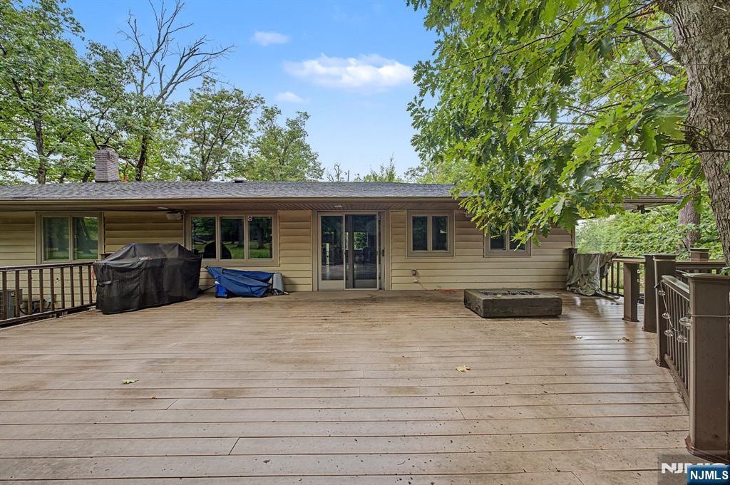 45 Oxford Drive Property Photo 43