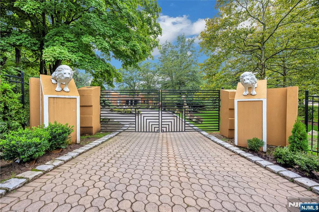 16 Schaffer Road Property Photo 1