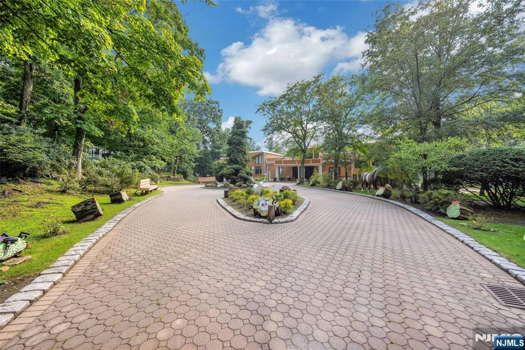 16 Schaffer Road Property Photo 2