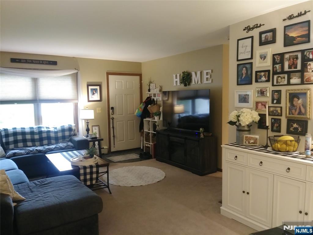 88 Mazur Place Property Photo 6