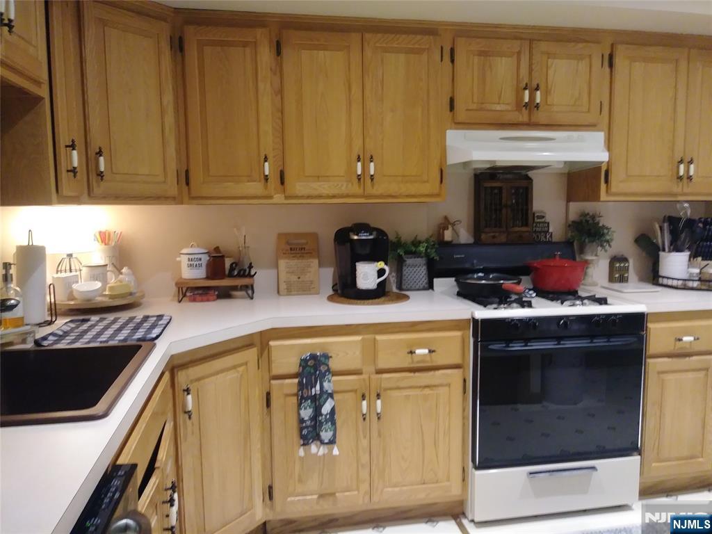 88 Mazur Place Property Photo 10