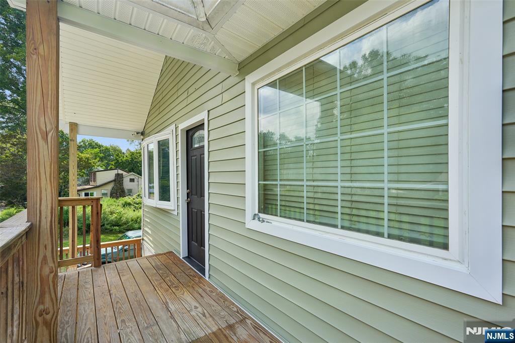 307 Boulevard Drive Property Photo 4