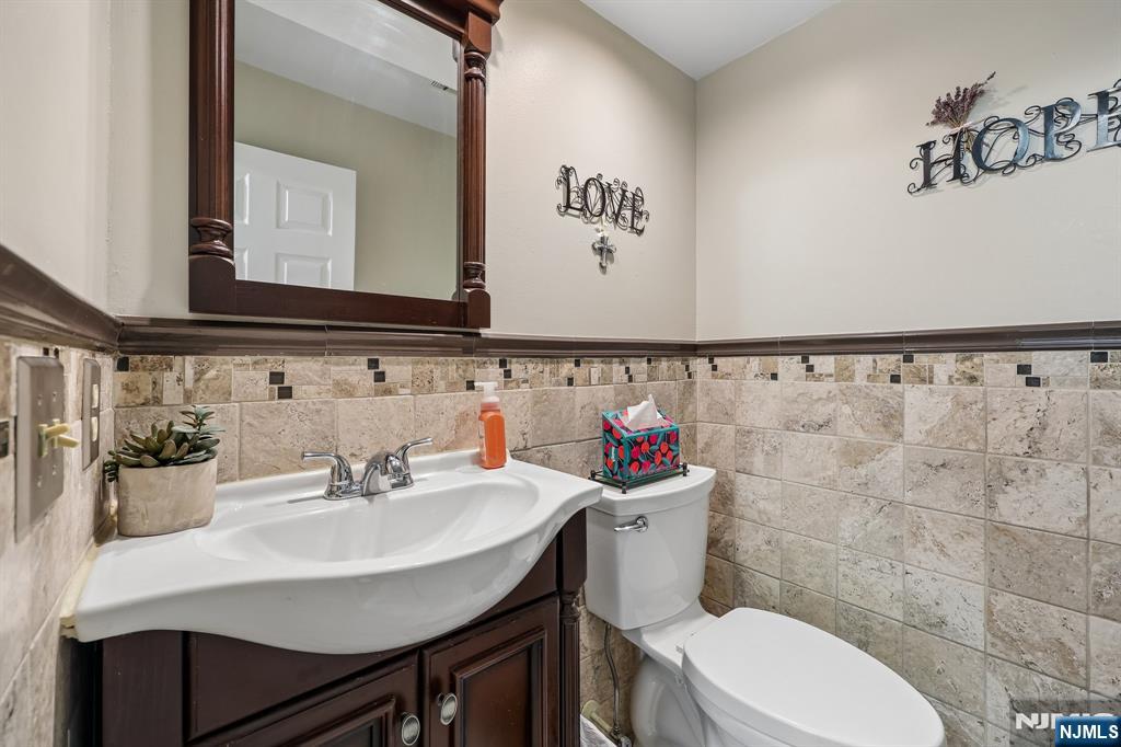 17 Rosenbrook Drive Property Photo 16