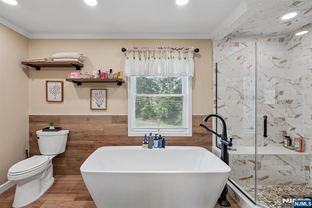 17 Rosenbrook Drive Property Photo 19