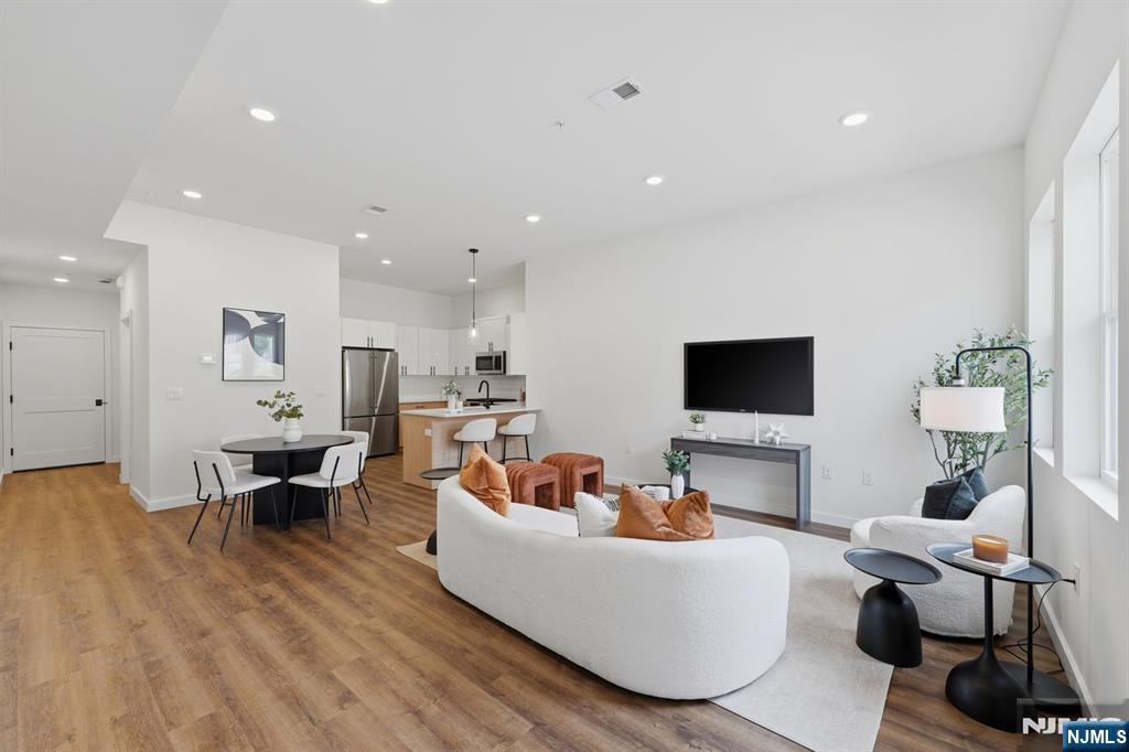 91 Union Street 13a Property Photo 2