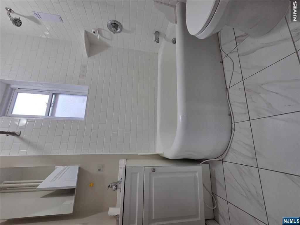 407 Highland Avenue C1 Property Photo 4