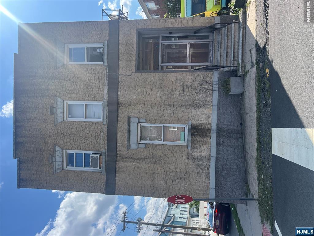 300 Wilson Avenue 1 Property Photo 1