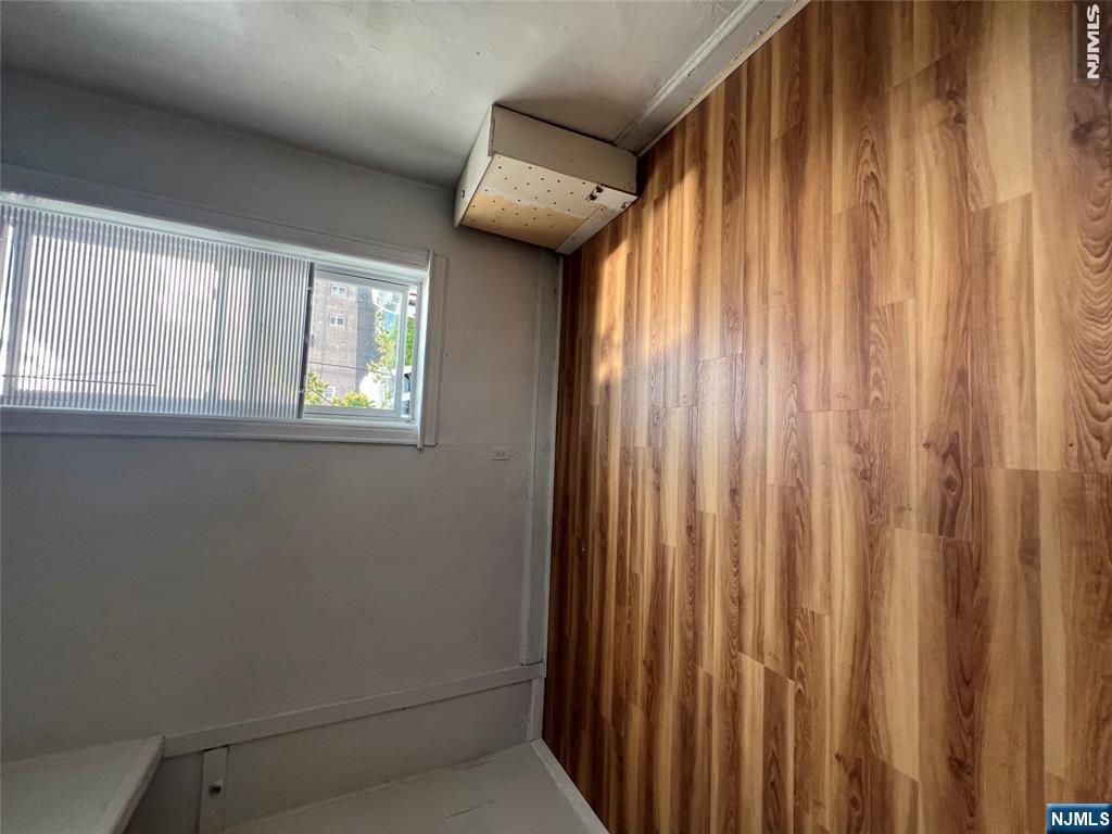 300 Wilson Avenue 1 Property Photo 2