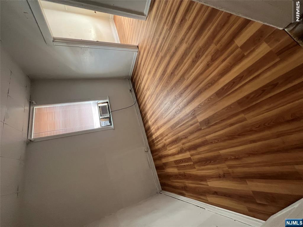 300 Wilson Avenue 1 Property Photo 6