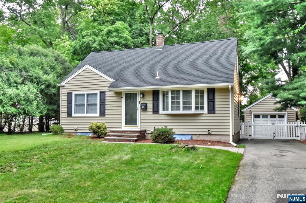 367 S Pleasant Avenue Property Photo 1
