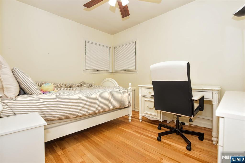 367 S Pleasant Avenue Property Photo 8