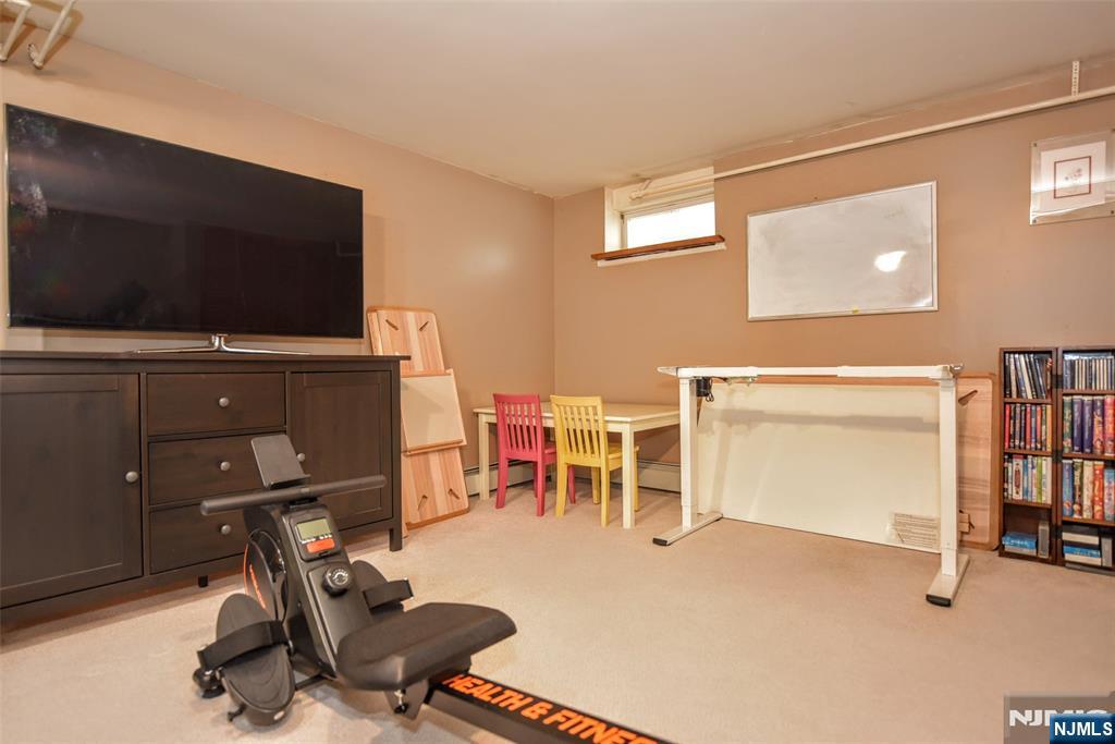 367 S Pleasant Avenue Property Photo 14