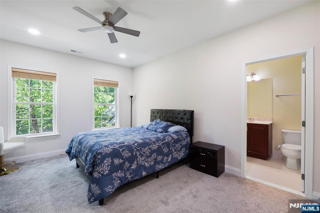 4 Sovereign Drive Property Photo 22