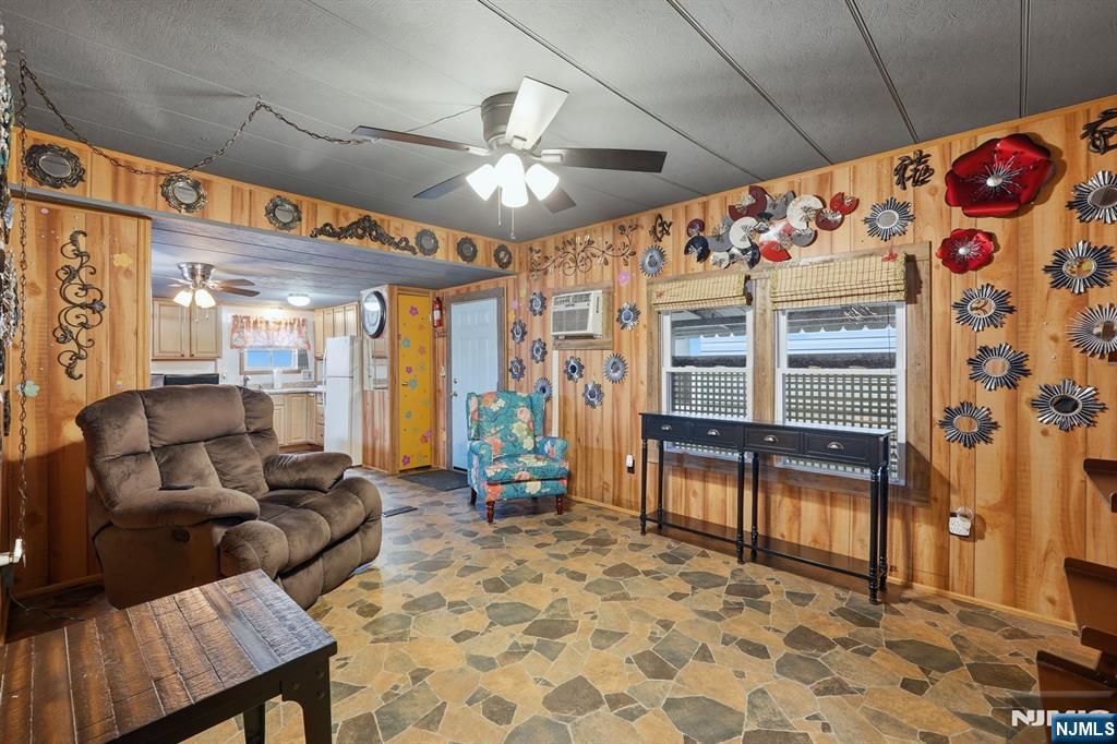 15 Austin Street Property Photo 12