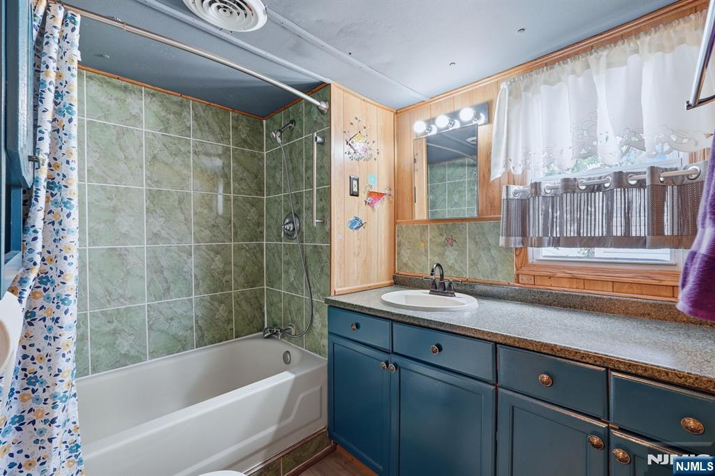 15 Austin Street Property Photo 16
