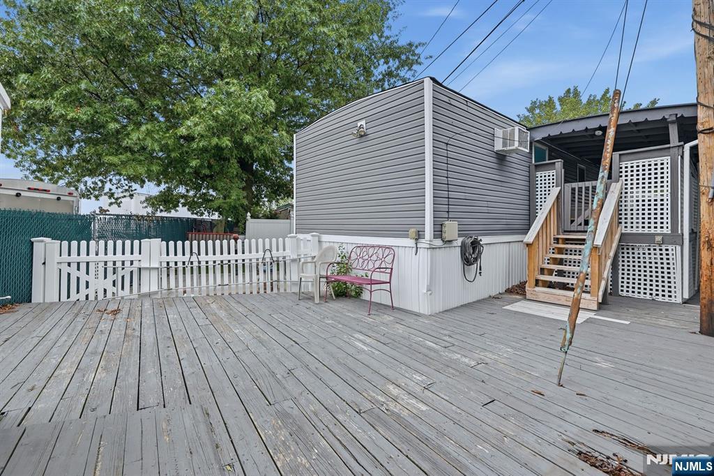 15 Austin Street Property Photo 20