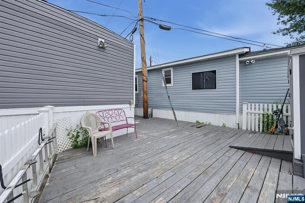 15 Austin Street Property Photo 21