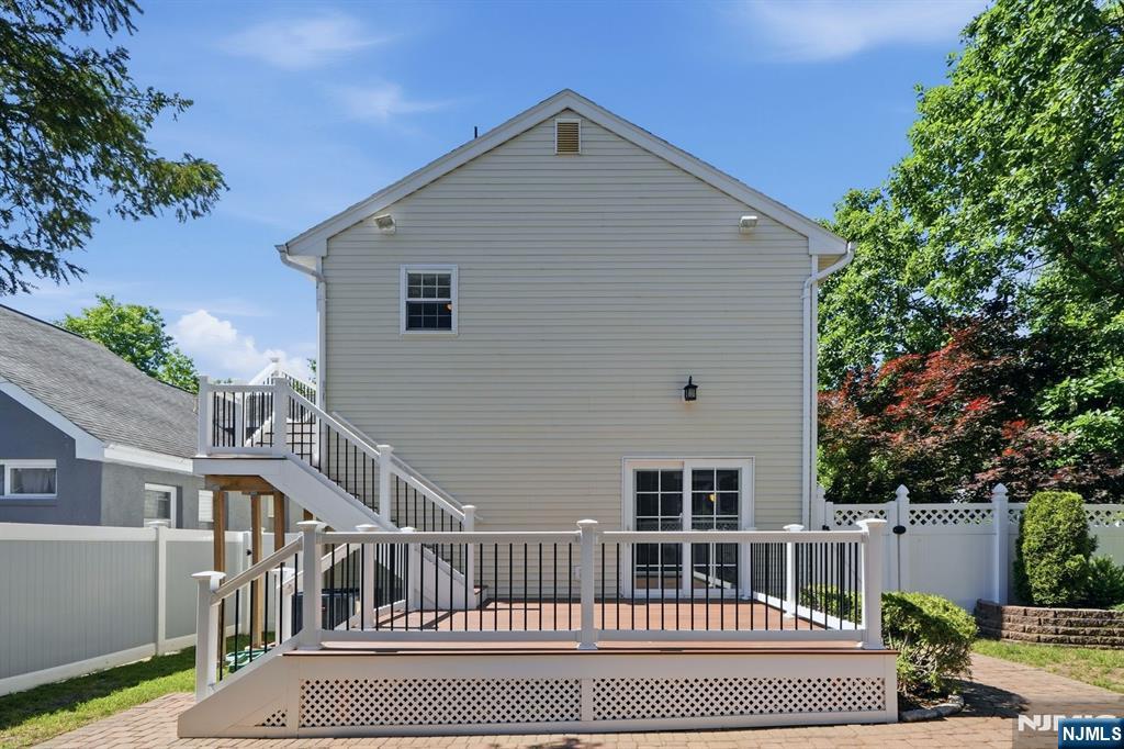 81 Hudson Avenue Property Photo 31