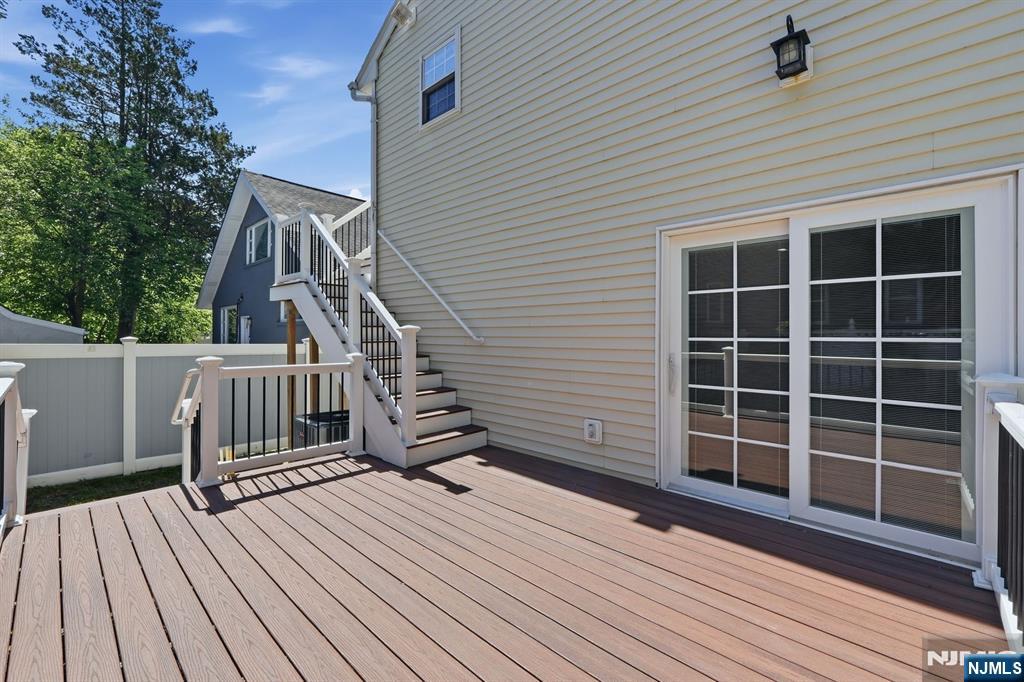 81 Hudson Avenue Property Photo 32
