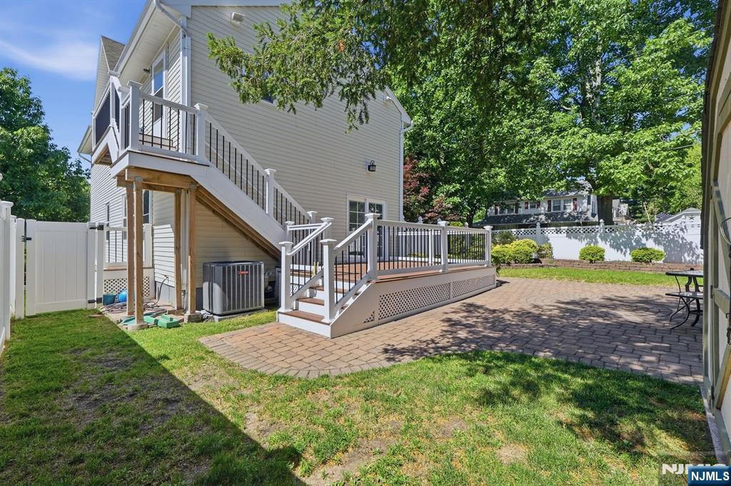 81 Hudson Avenue Property Photo 34