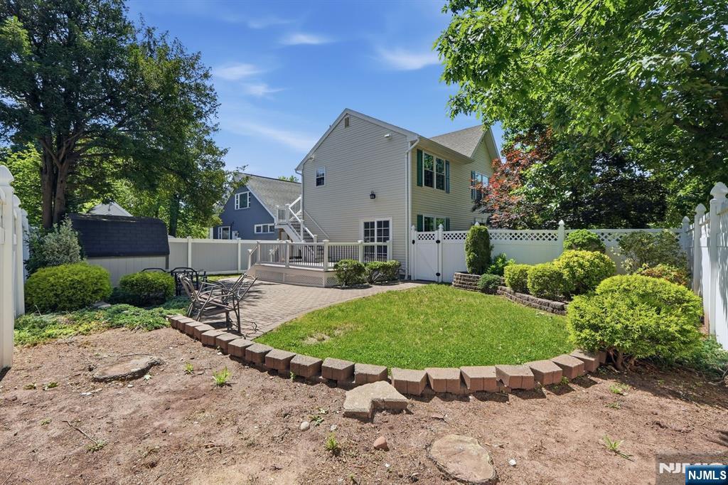 81 Hudson Avenue Property Photo 35