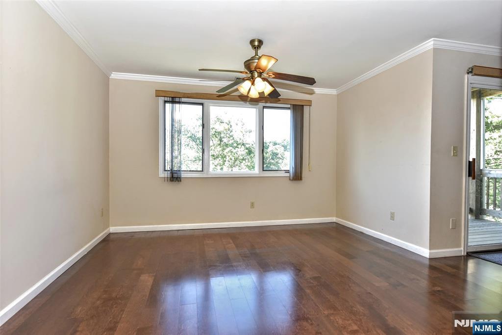 606 Skyline Drive 6 Property Photo 8