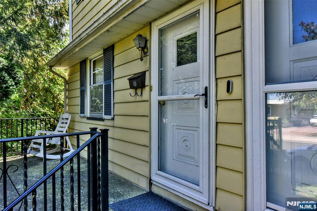 27 Hillcrest Avenue Property Photo 4