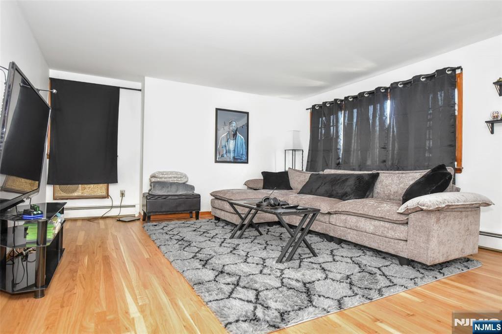27 Hillcrest Avenue Property Photo 16
