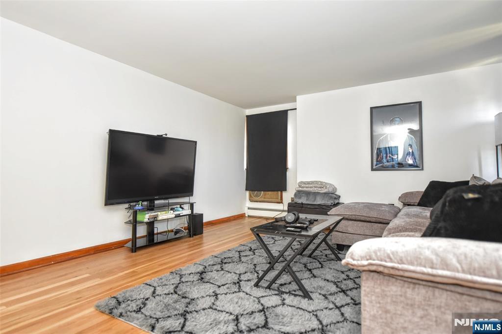 27 Hillcrest Avenue Property Photo 17