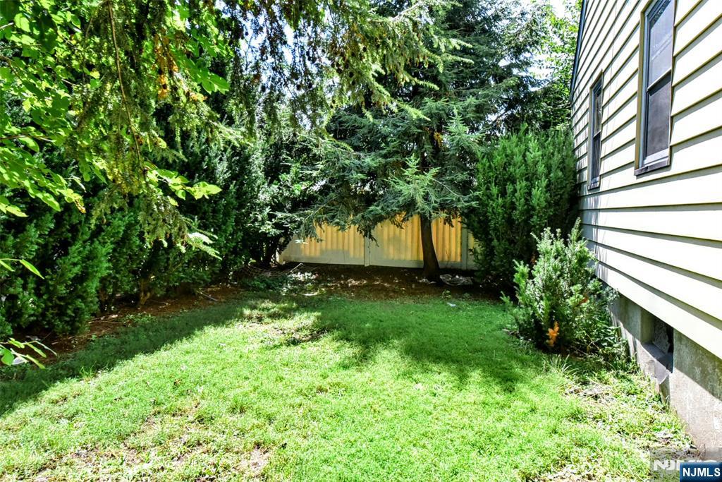 27 Hillcrest Avenue Property Photo 25