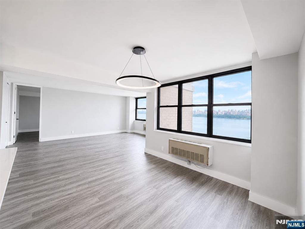 7002 Jfk Blvd E 15p Property Photo 2