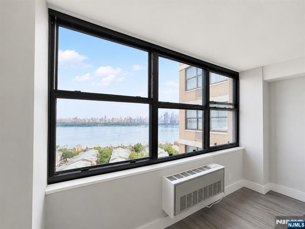 7002 Jfk Blvd E 15p Property Photo 14