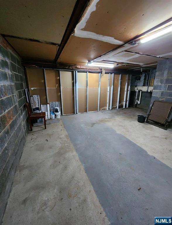640 Franklin 2f Property Photo 9