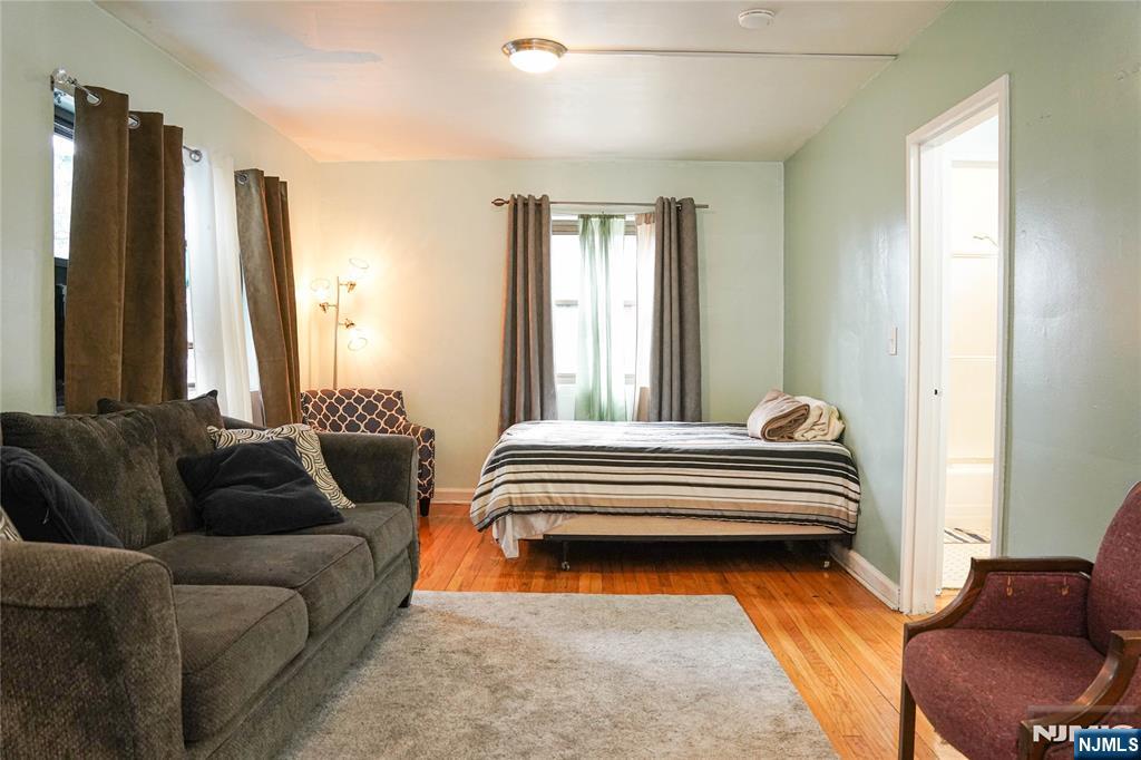 3021 Edwin Avenue 1j Property Photo 3