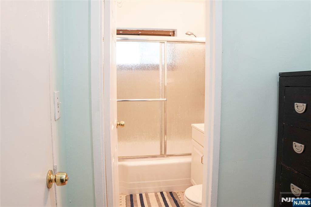 3021 Edwin Avenue 1j Property Photo 11