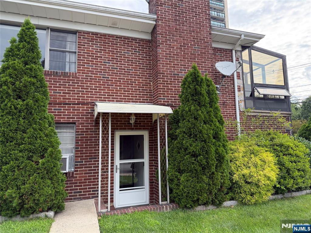 1441 Palisade Avenue Property Photo 1