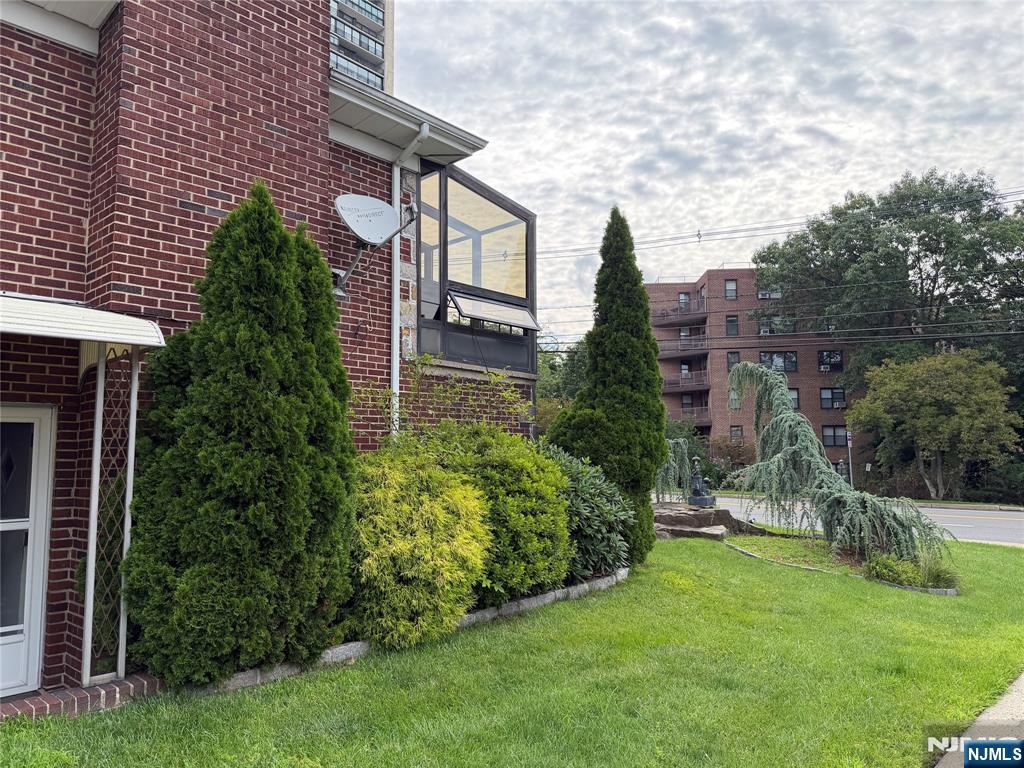 1441 Palisade Avenue Property Photo 11