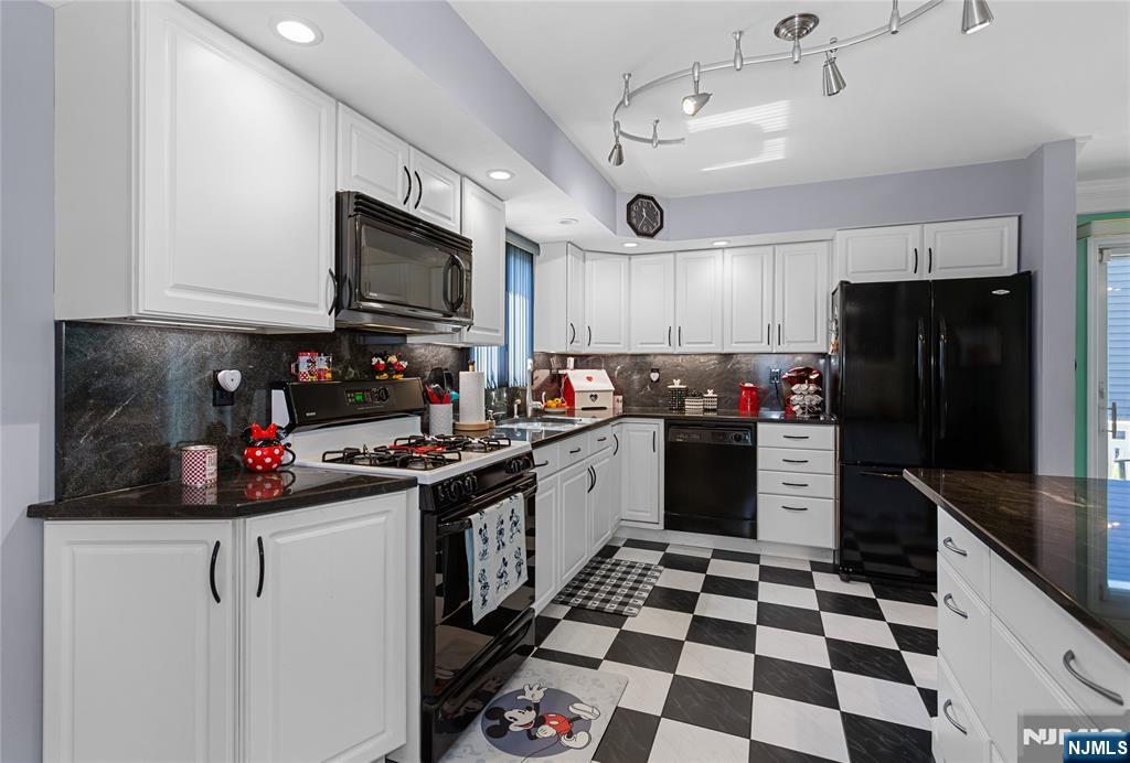 5 Corsi Road Property Photo 7