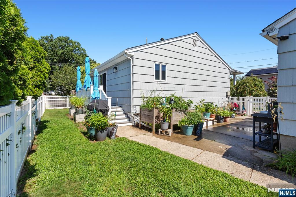 5 Corsi Road Property Photo 26