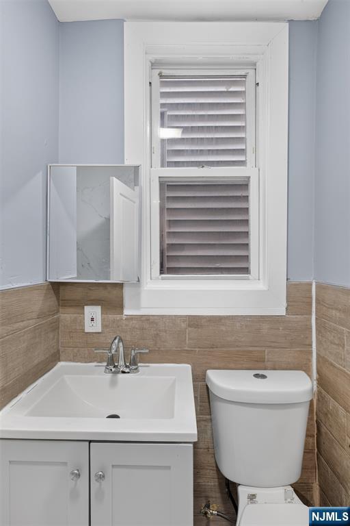 529 Clinton Street Property Photo 21