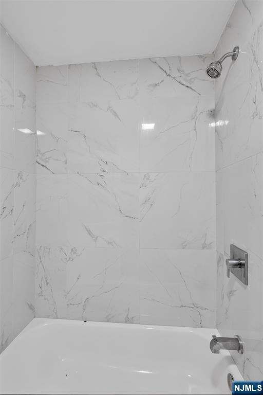 529 Clinton Street Property Photo 22