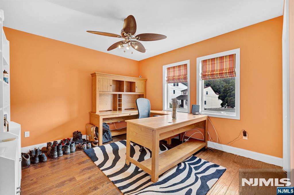 376 Riverside Avenue Property Photo 15