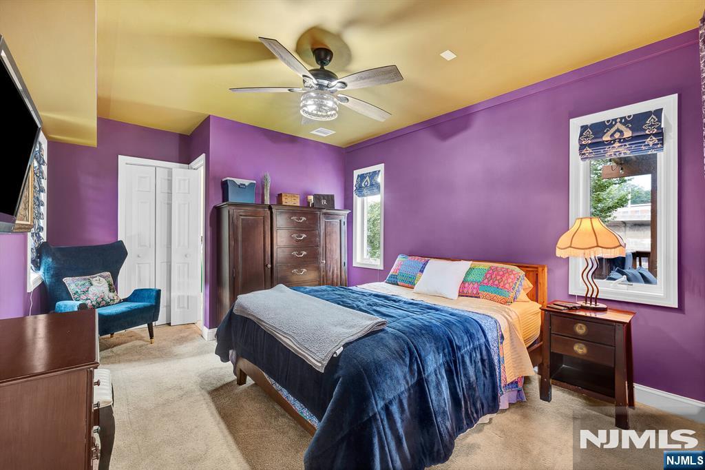 376 Riverside Avenue Property Photo 16