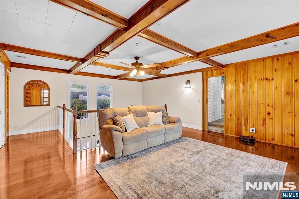 376 Riverside Avenue Property Photo 25