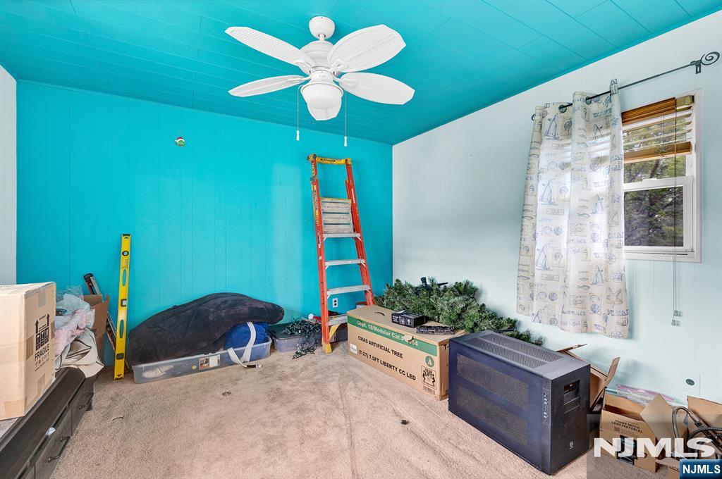 376 Riverside Avenue Property Photo 34