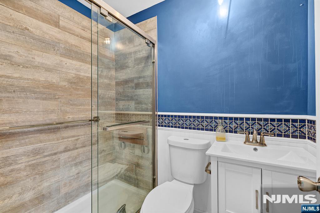 376 Riverside Avenue Property Photo 36