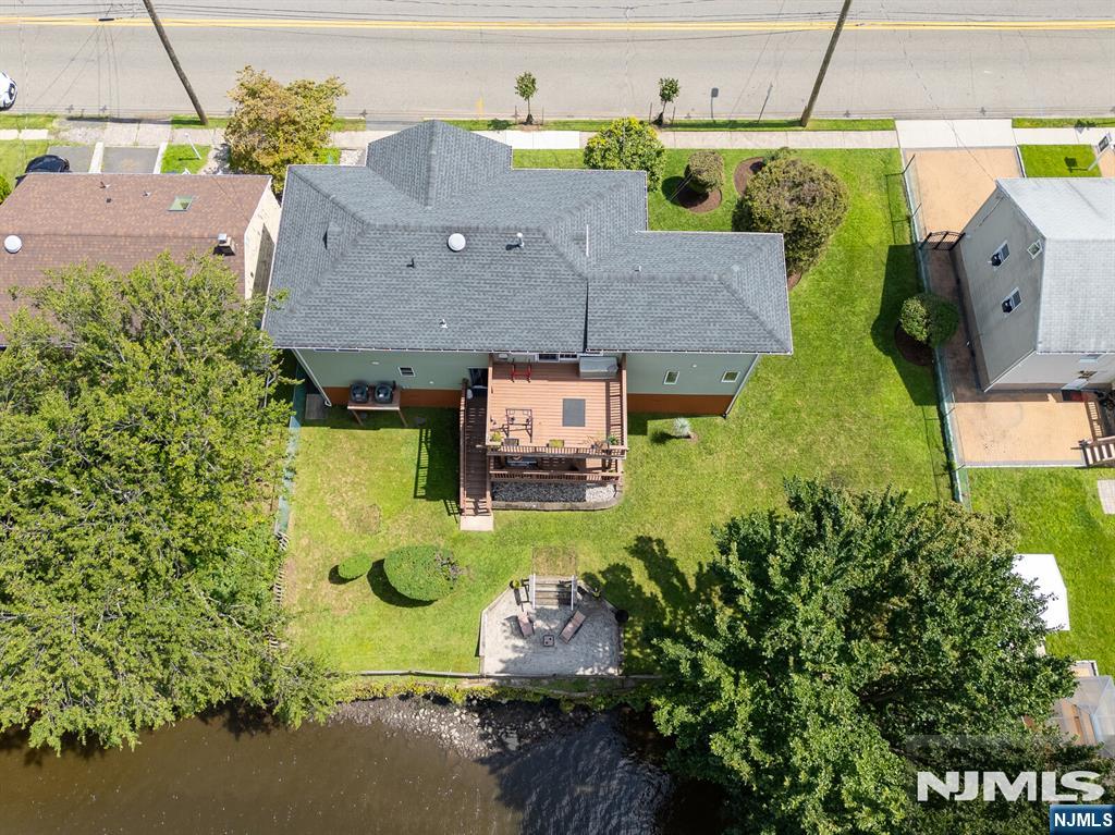 376 Riverside Avenue Property Photo 41
